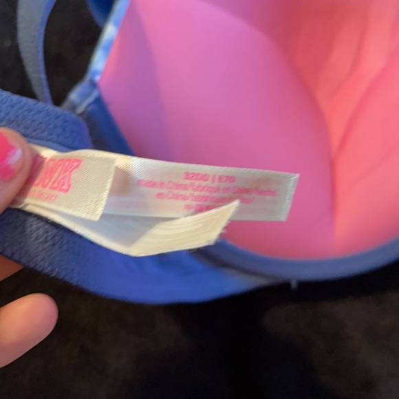 PINK Woman’s bra size 32DD super push up - Picture 3 of 3